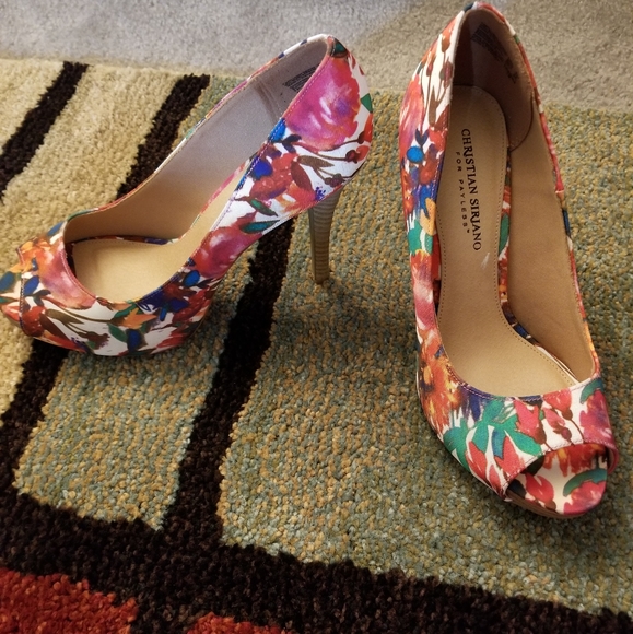 Christian Siriano (For Payless) Floral Heel - Size 8W - 4" Heel - Picture 2 of 8